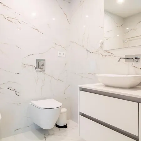 Golden Comfort Casabela 7 Star By Lovelystay *