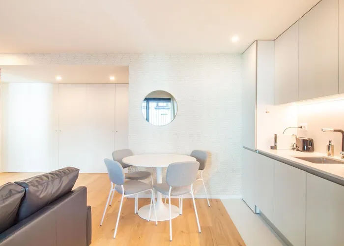 شقة Golden Comfort Casabela 7 Star By Lovelystay *