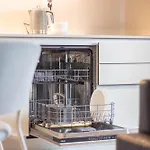Golden Comfort Casabela 7 Star By Lovelystay Apartment