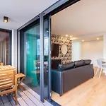 Golden Comfort Casabela 7 Star By Lovelystay Apartament *