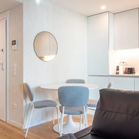 Golden Comfort Casabela 7 Star By Lovelystay Апартаменты Порту