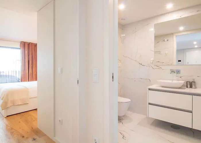 Golden Comfort Casabela 7 Star By Lovelystay Porto